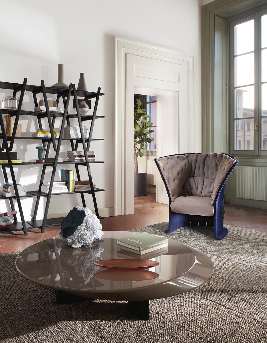 Wooden bookcase | 114 Nuvola Rossa by Cassina