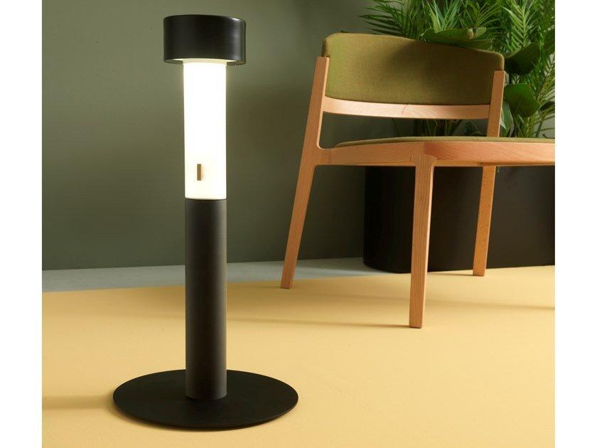 Aluminium floor lamp | Zeroventiquattro by Zava