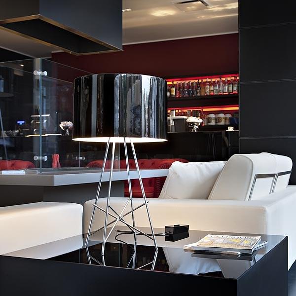 LED steel table lamp | Ray T by Flos