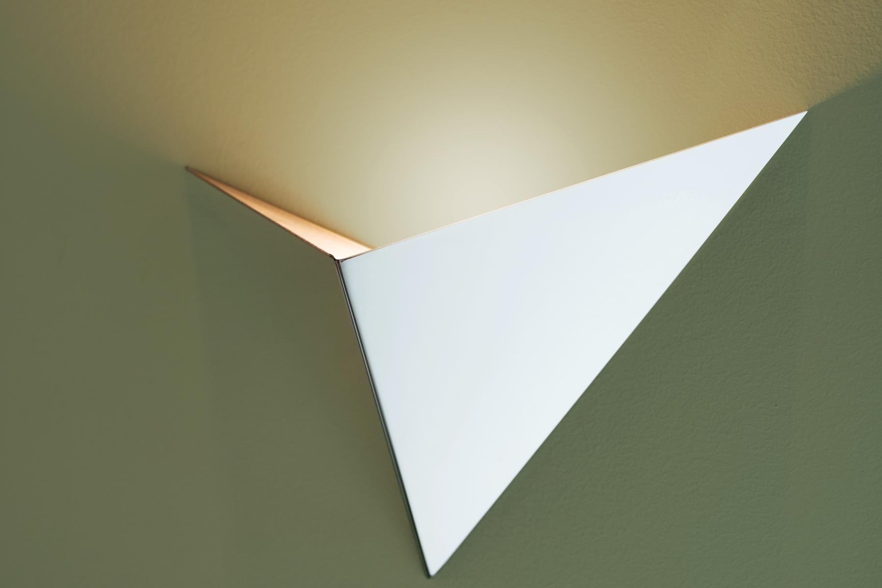 Halogen metal wall light | Vasily by Axolight