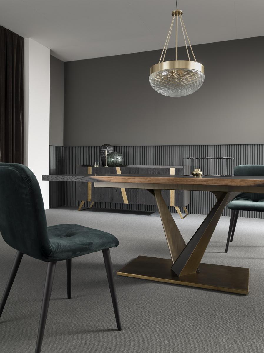 Rectangular oak dining table | West by Altacorte