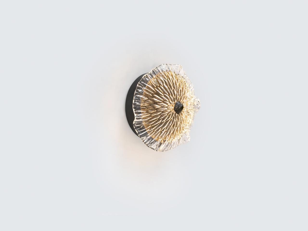 Handmade bronze wall light | Nenufar Ap1457 by Serip
