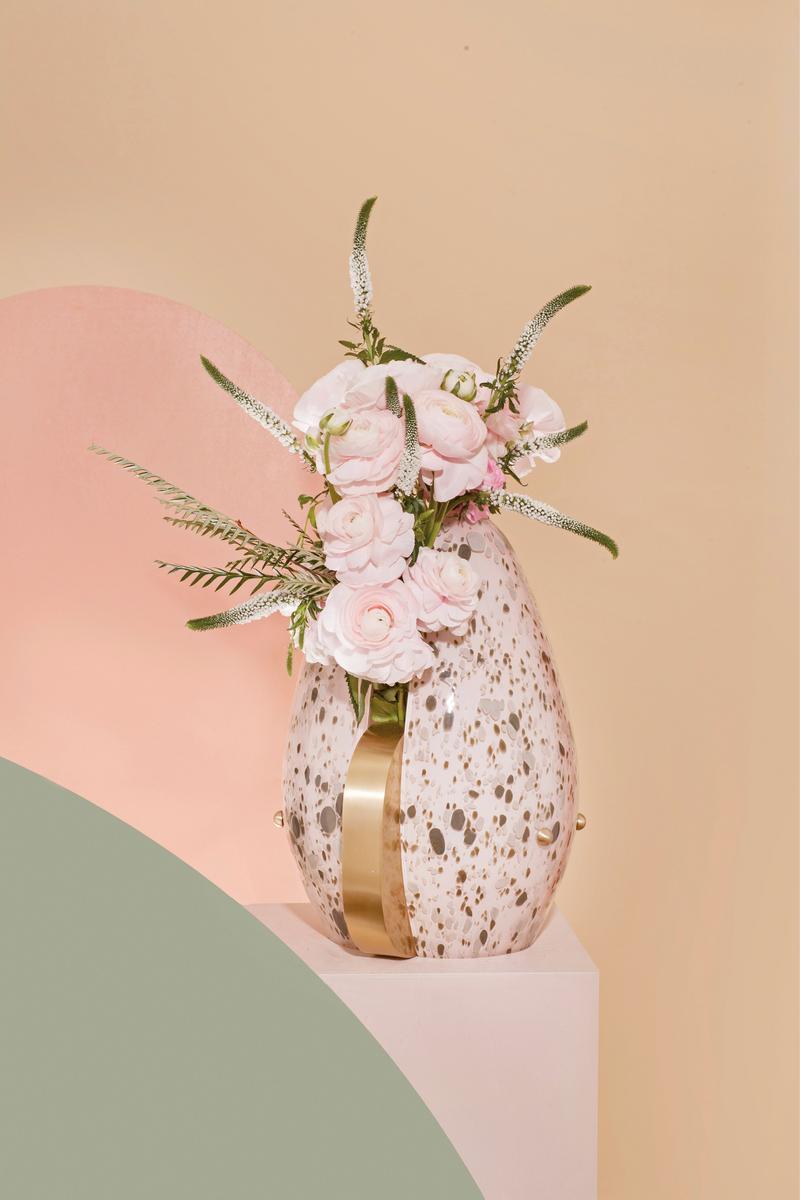 Glass and brass vase | Fauna by Visionnair