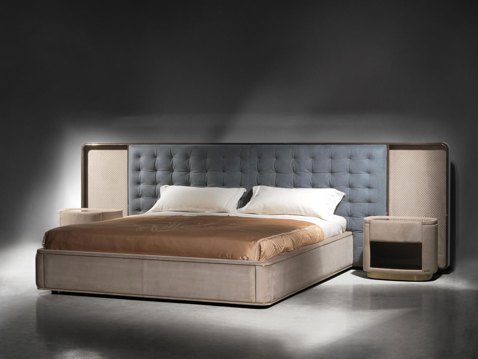 Upholstered fabric bed with tufted headboard | Ripley by Visionnair