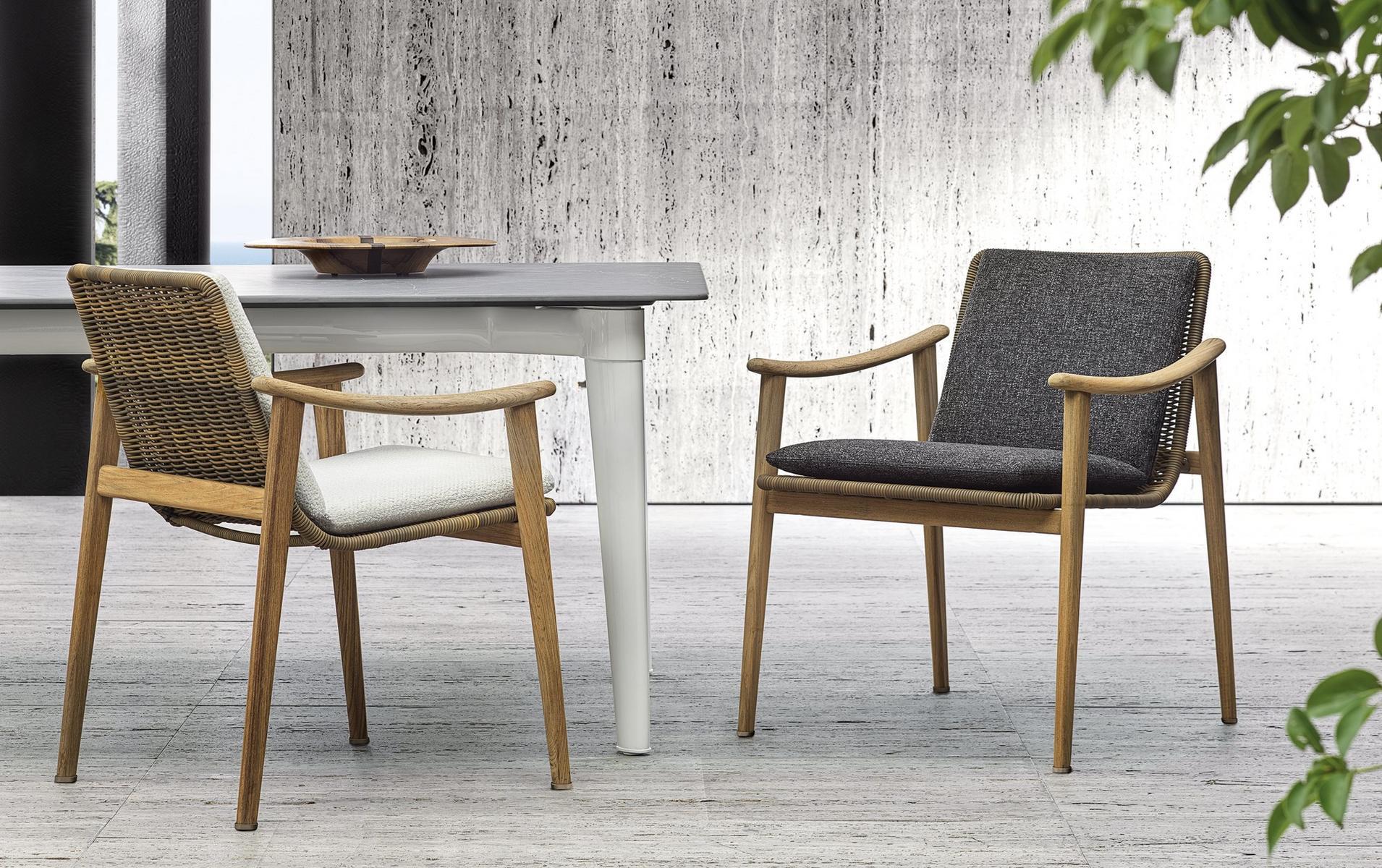 Teak garden chair with armrests | Fynn Outdoor by Minotti