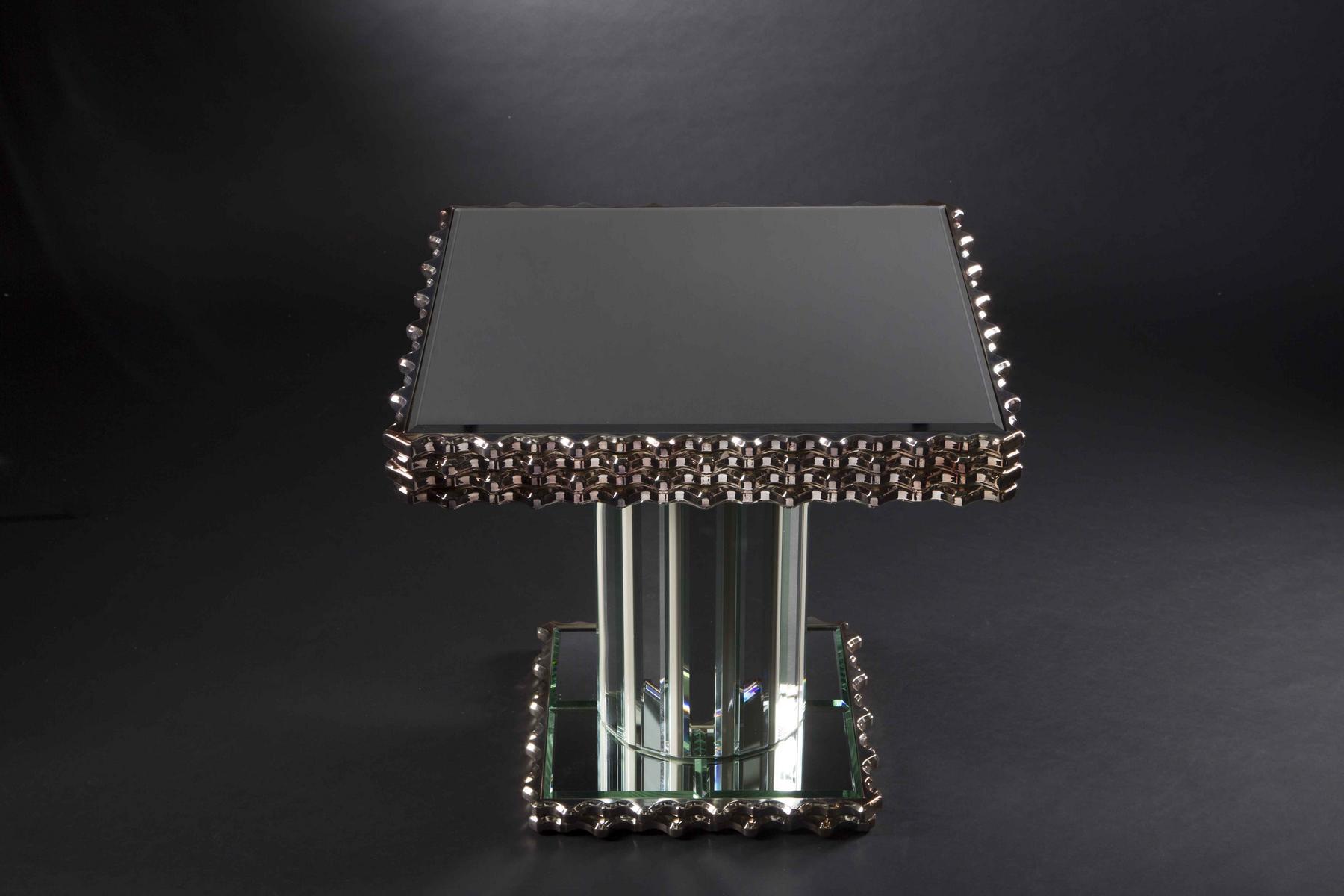Mirrored glass and wooden high side table | Ola by Mantellassi 1926