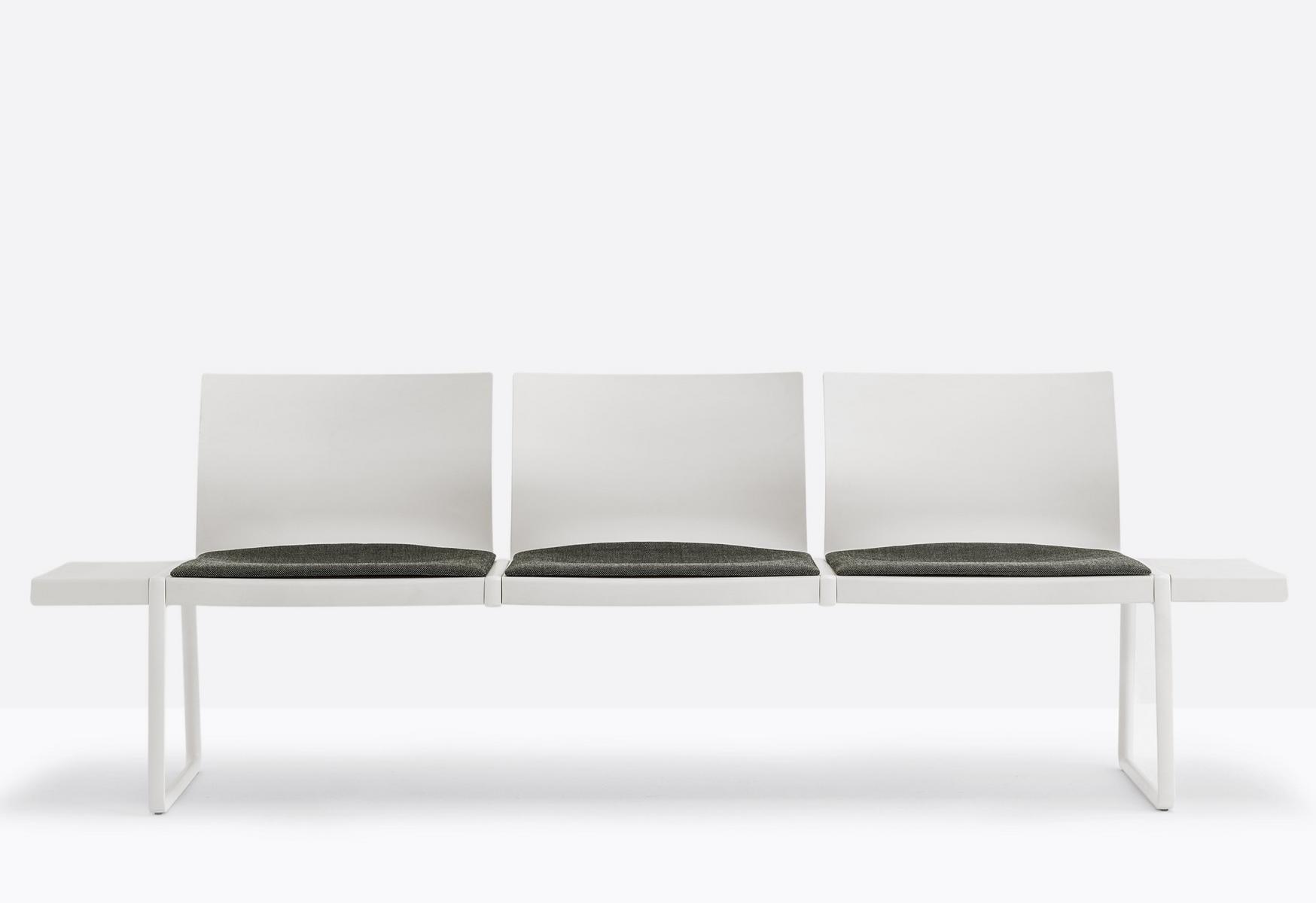 Modular seating | Plural P02003/2004/2006/2009 by Pedrali