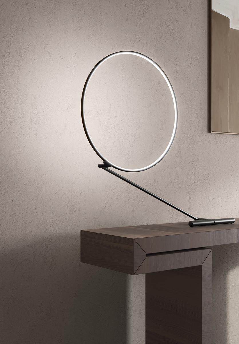 LED table lamp with dimmer | Poise by Kundalini