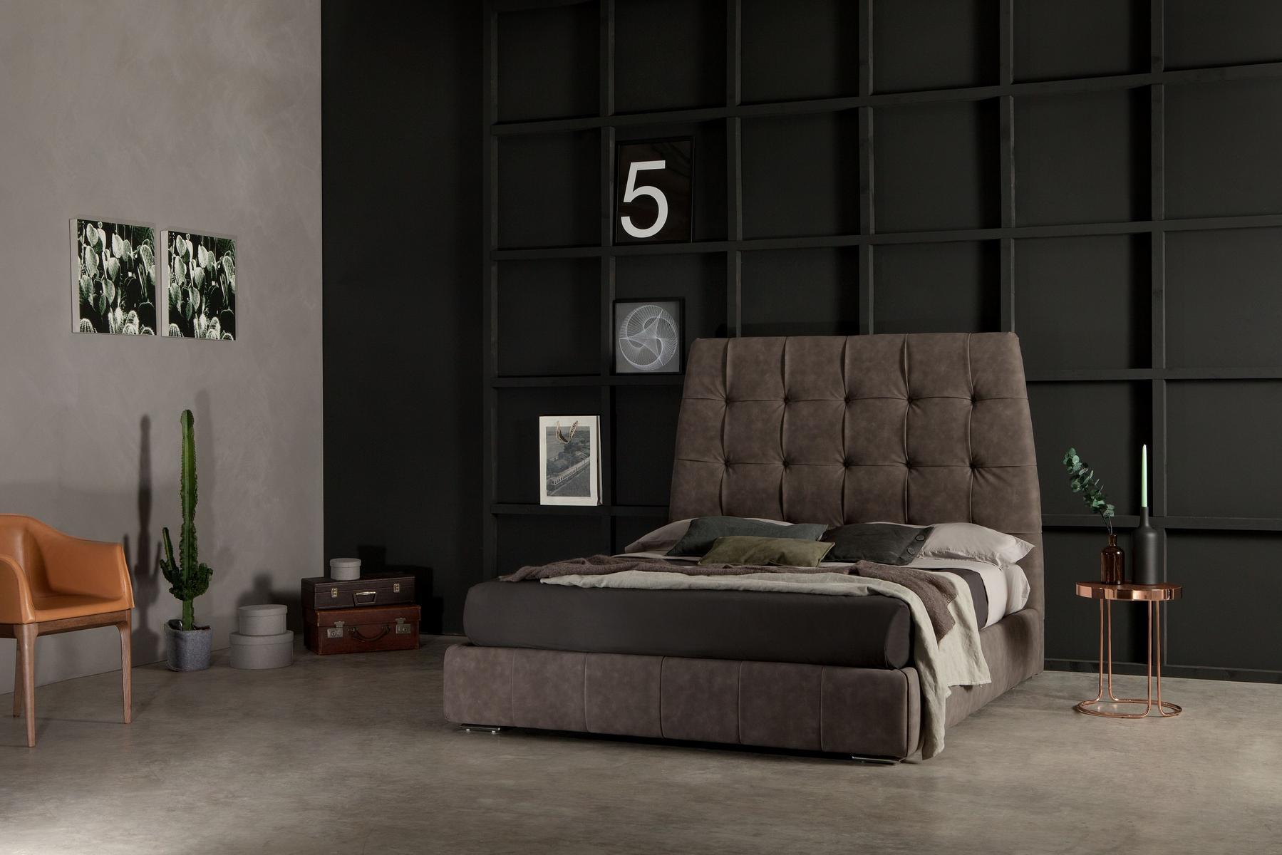 Leather double bed with high headboard | Pacifico by Tonin Casa