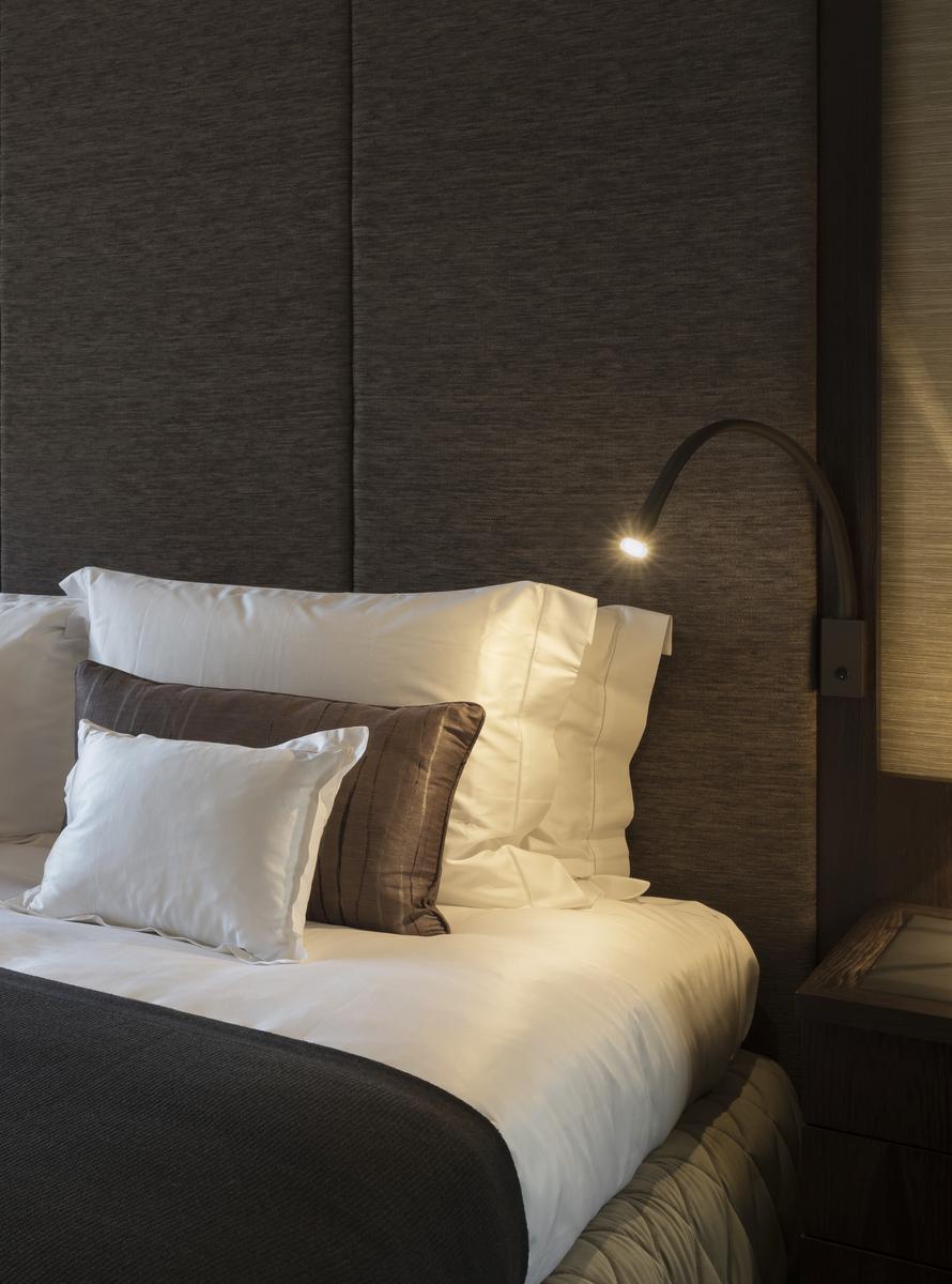 LED leather reading lamp | Flexiled Leather by Contardi
