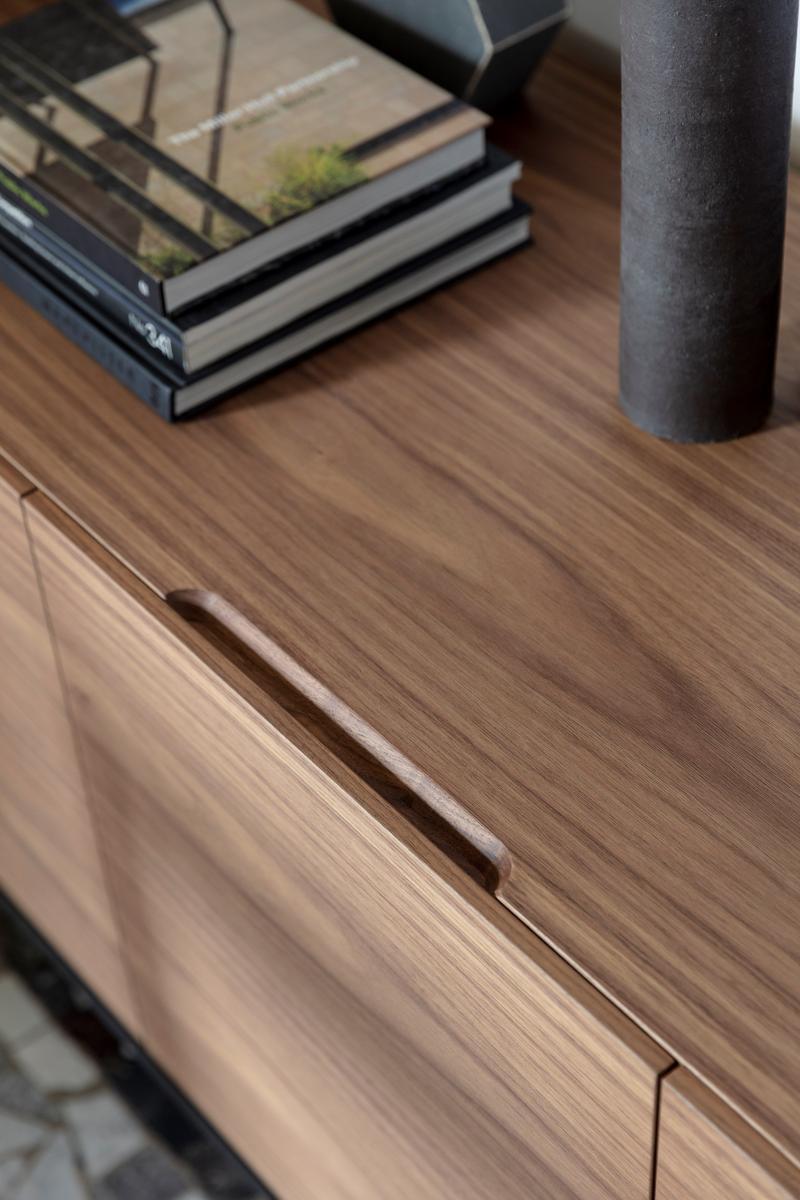 Canaletta walnut sideboard with doors | Kanto by Porada