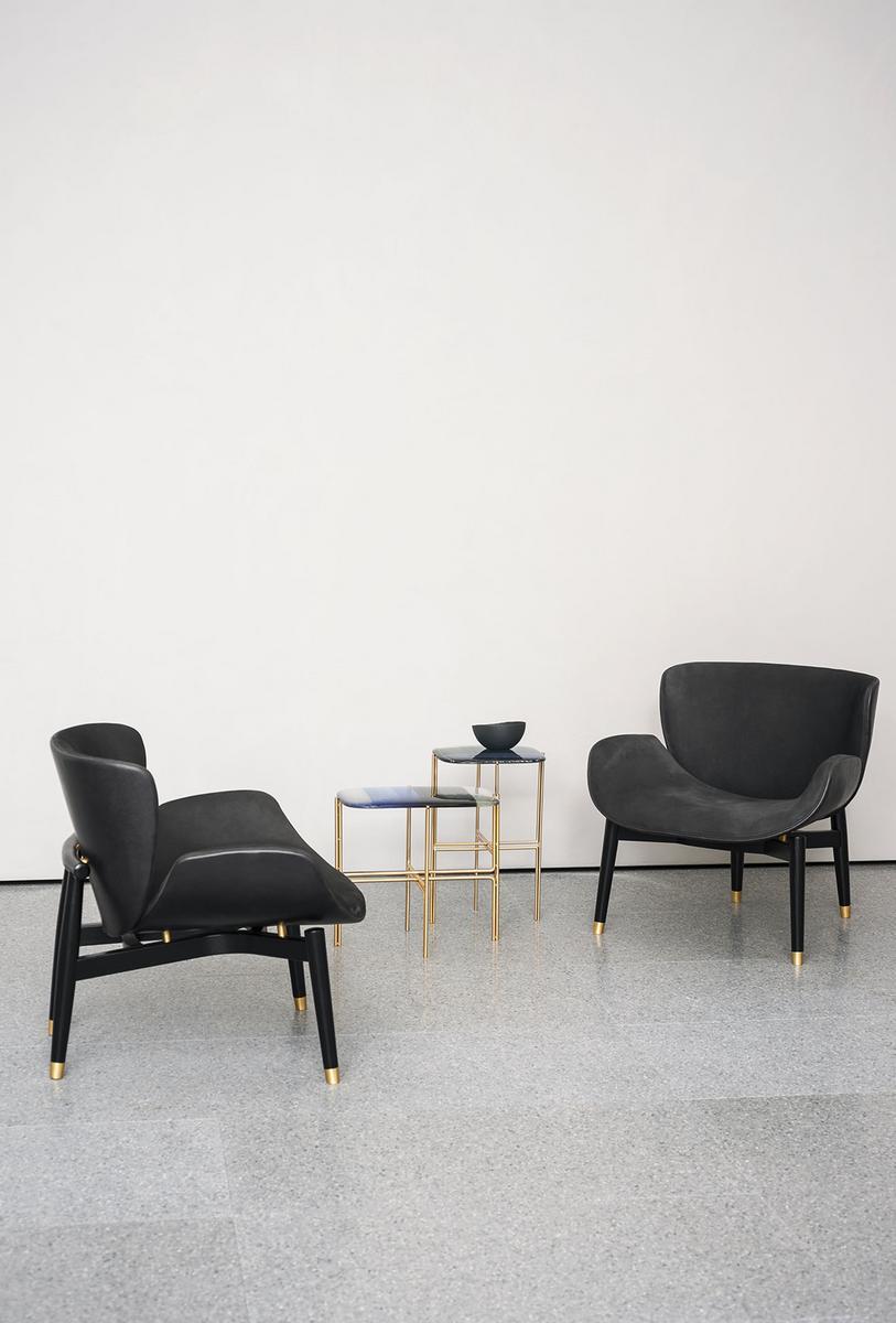 Leather armchair with armrests | Jorgen by Baxter