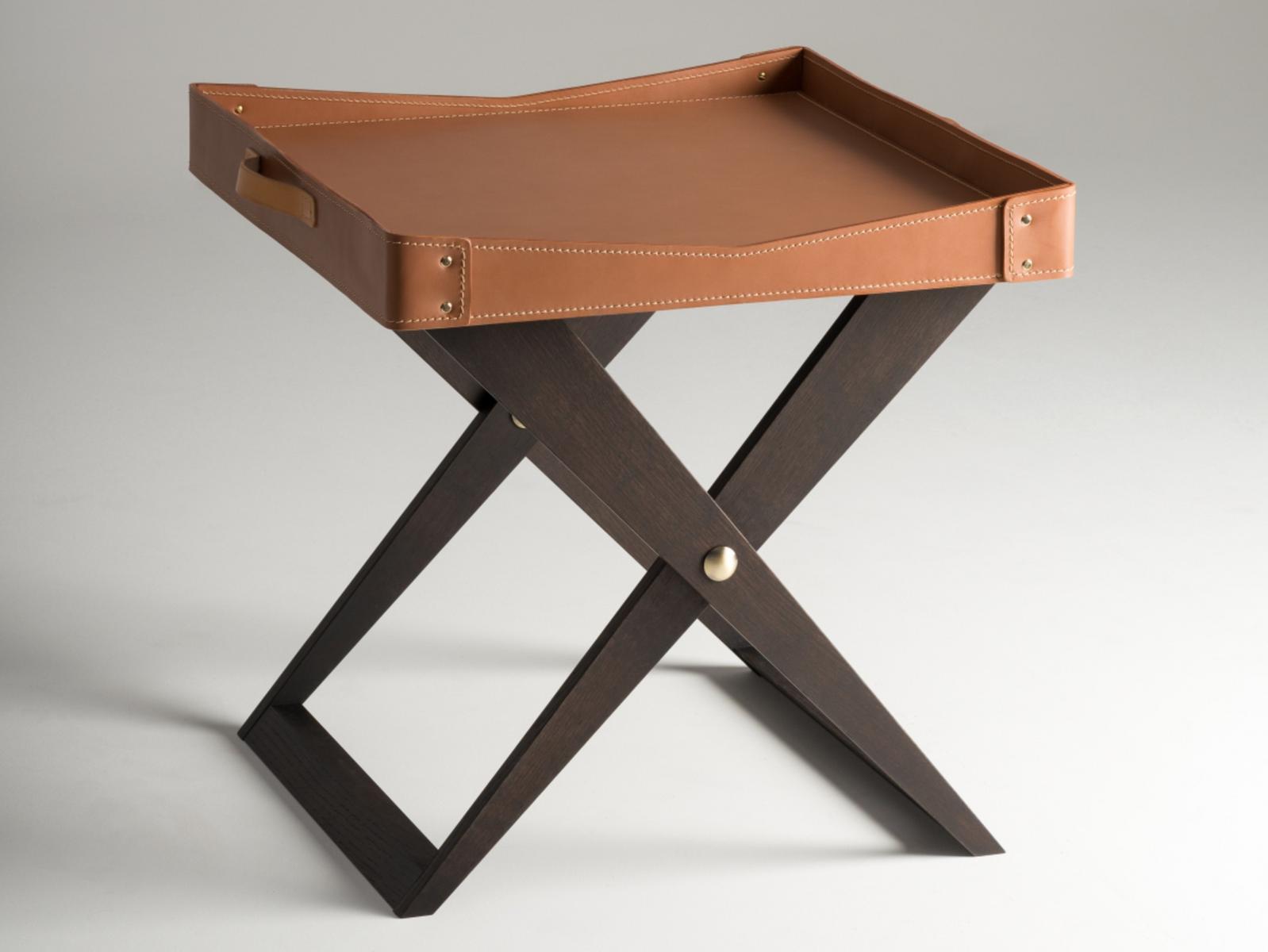 Square beech and tanned leather coffee table | Kaki by Mantellassi 1926