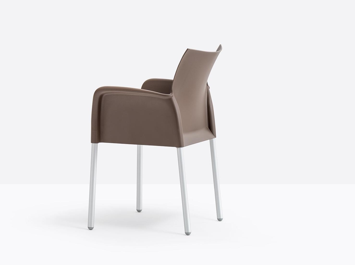 Polypropylene chair with armrests | Ice 850 by Pedrali
