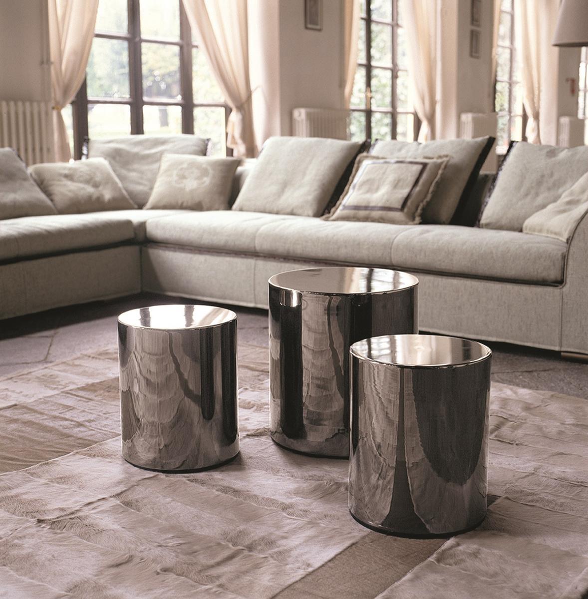 Round metal coffee table | Moon by Longhi