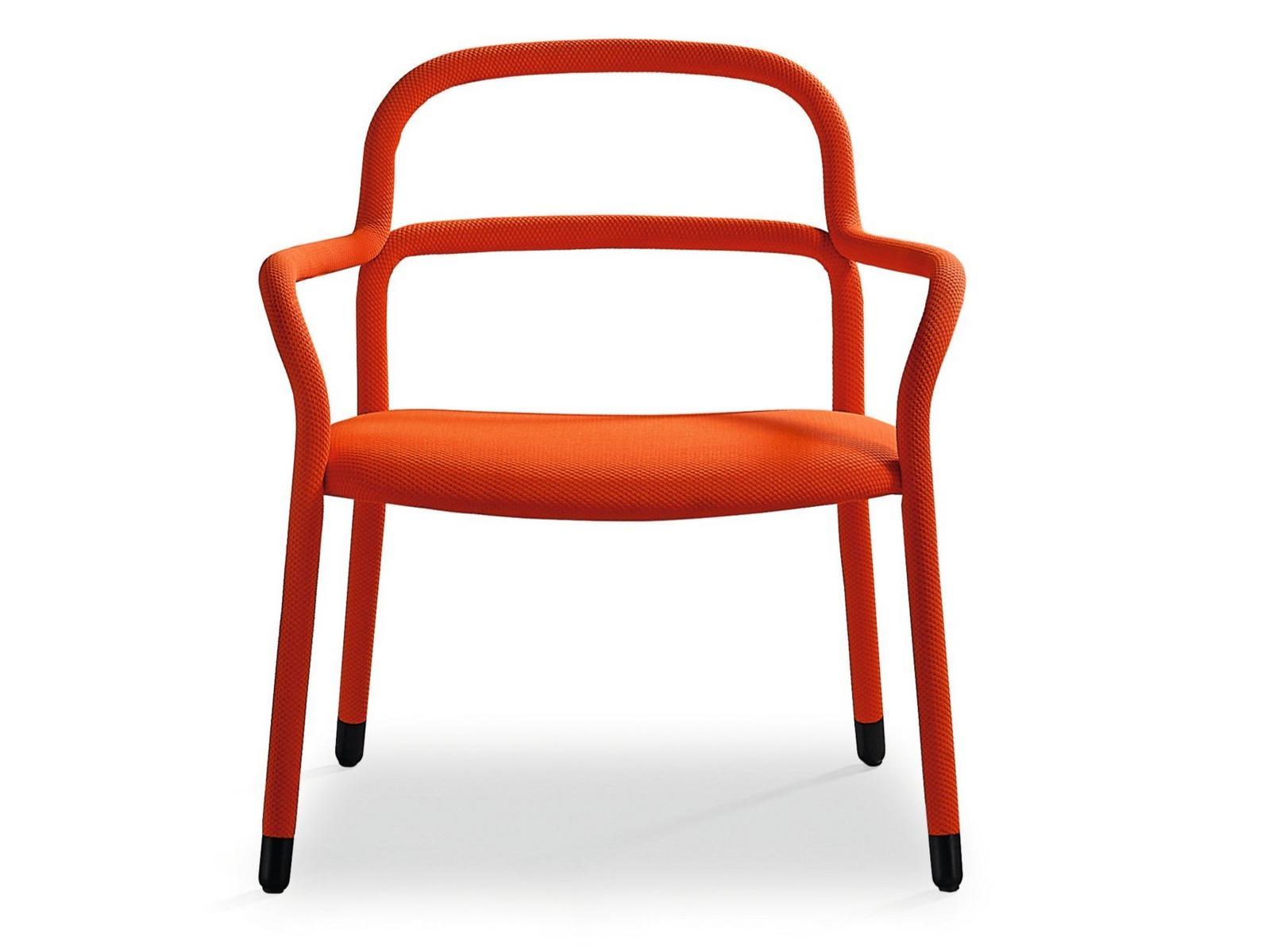 Fabric easy chair with armrests | Pippi Ap by Midj