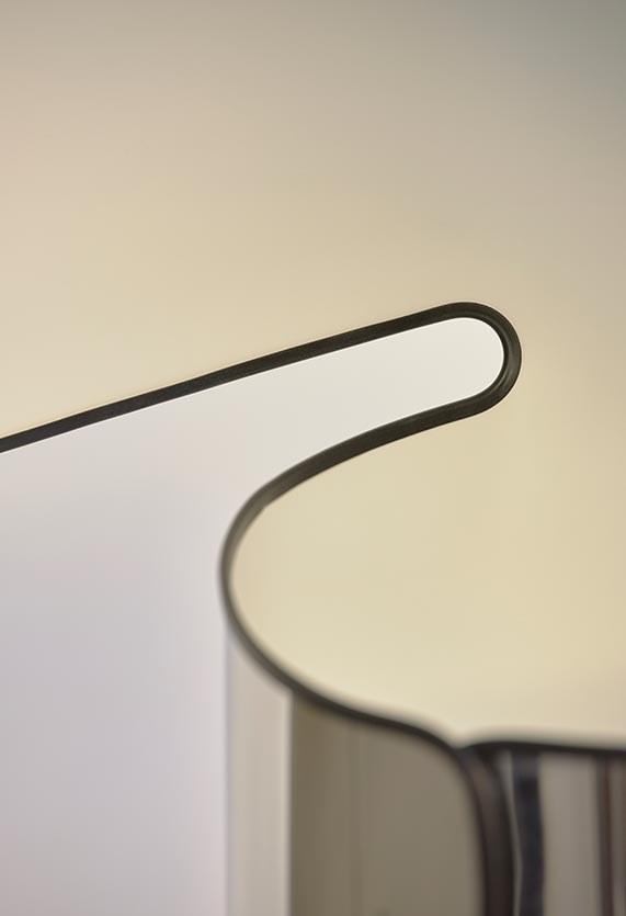LED aluminium table lamp with dimmer | Chiara by Flos