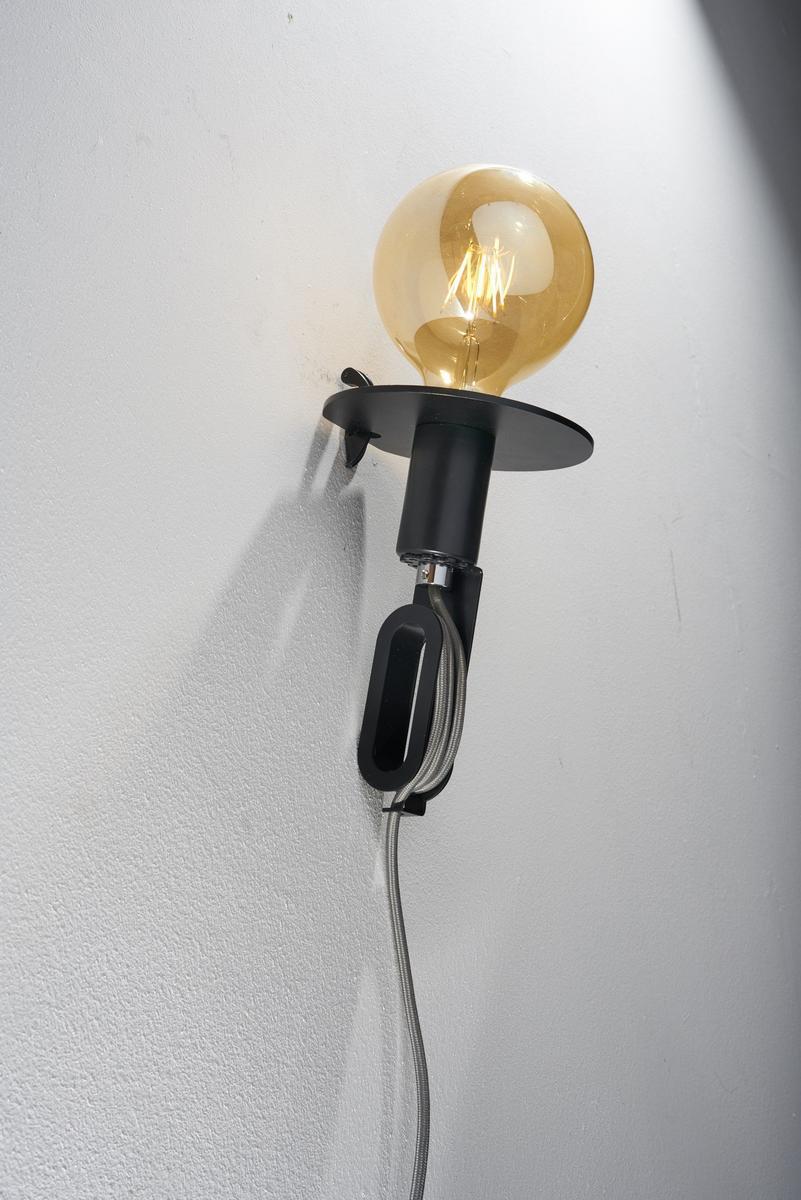 Direct light metal wall light | Driyos Naked by Zava