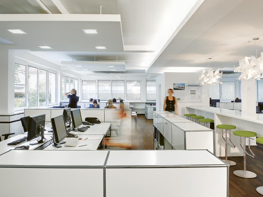 Rectangular laminate workstation desk | Haller Table For Shared Workstations by USM