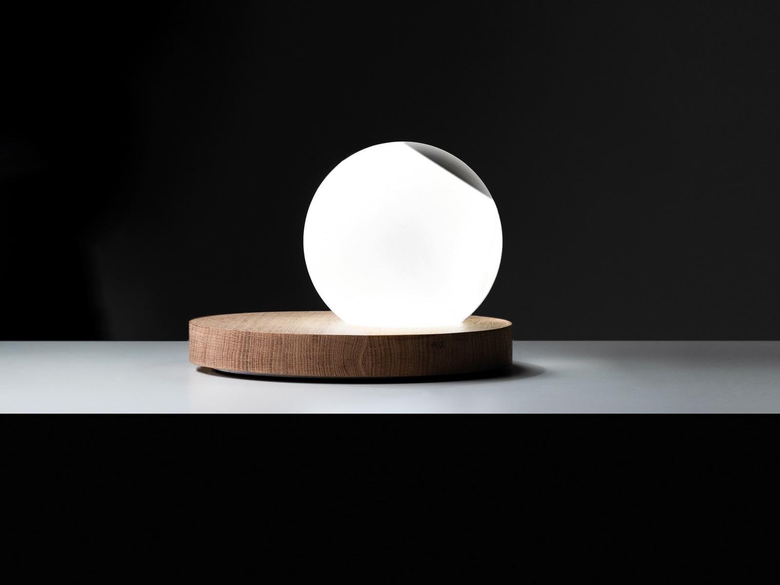 LED wood and glass table lamp | Pigreco by Davide Groppi