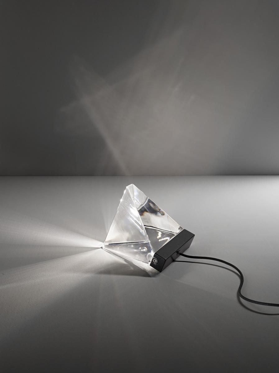 LED crystal table lamp | Tripla by Fabbian