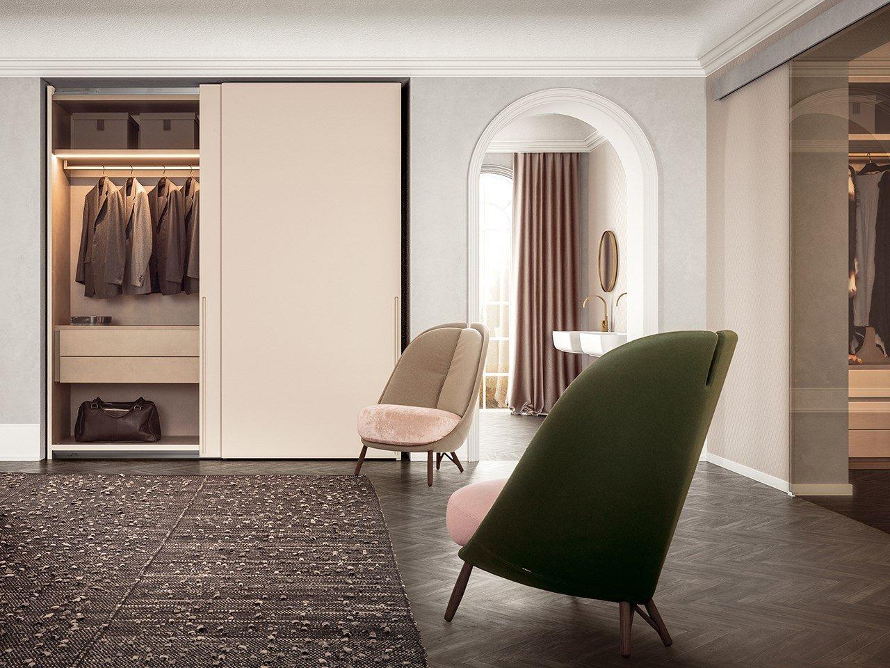 Lacquered wooden wardrobe | Tratto by Pianca