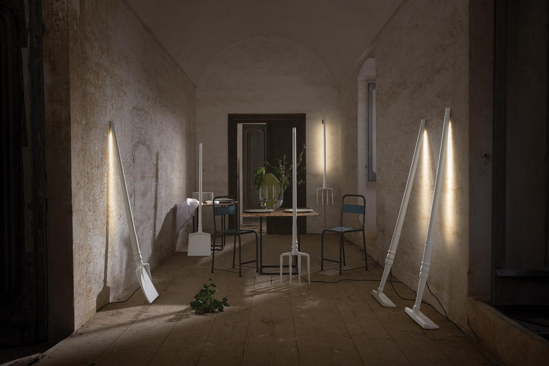 LED technopolymer floor lamp | Tobia by Karman