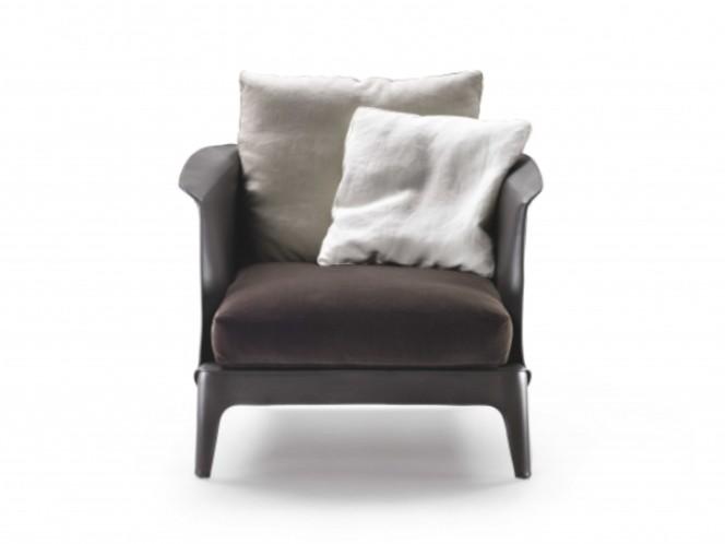 Tanned leather armchair with armrests | Isabel by Flexform