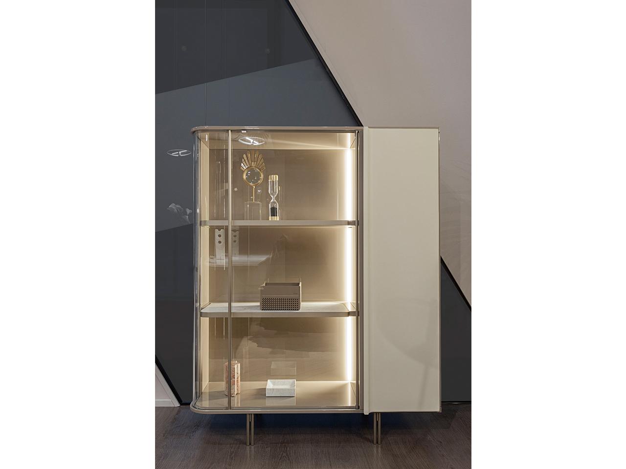 Display cabinet with integrated lighting | Zero by Turri