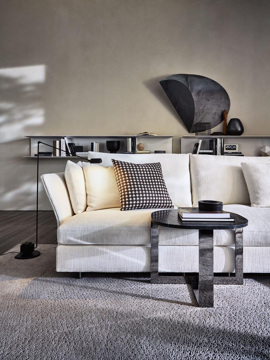 Sectional leather sofa | Holiday by Molteni