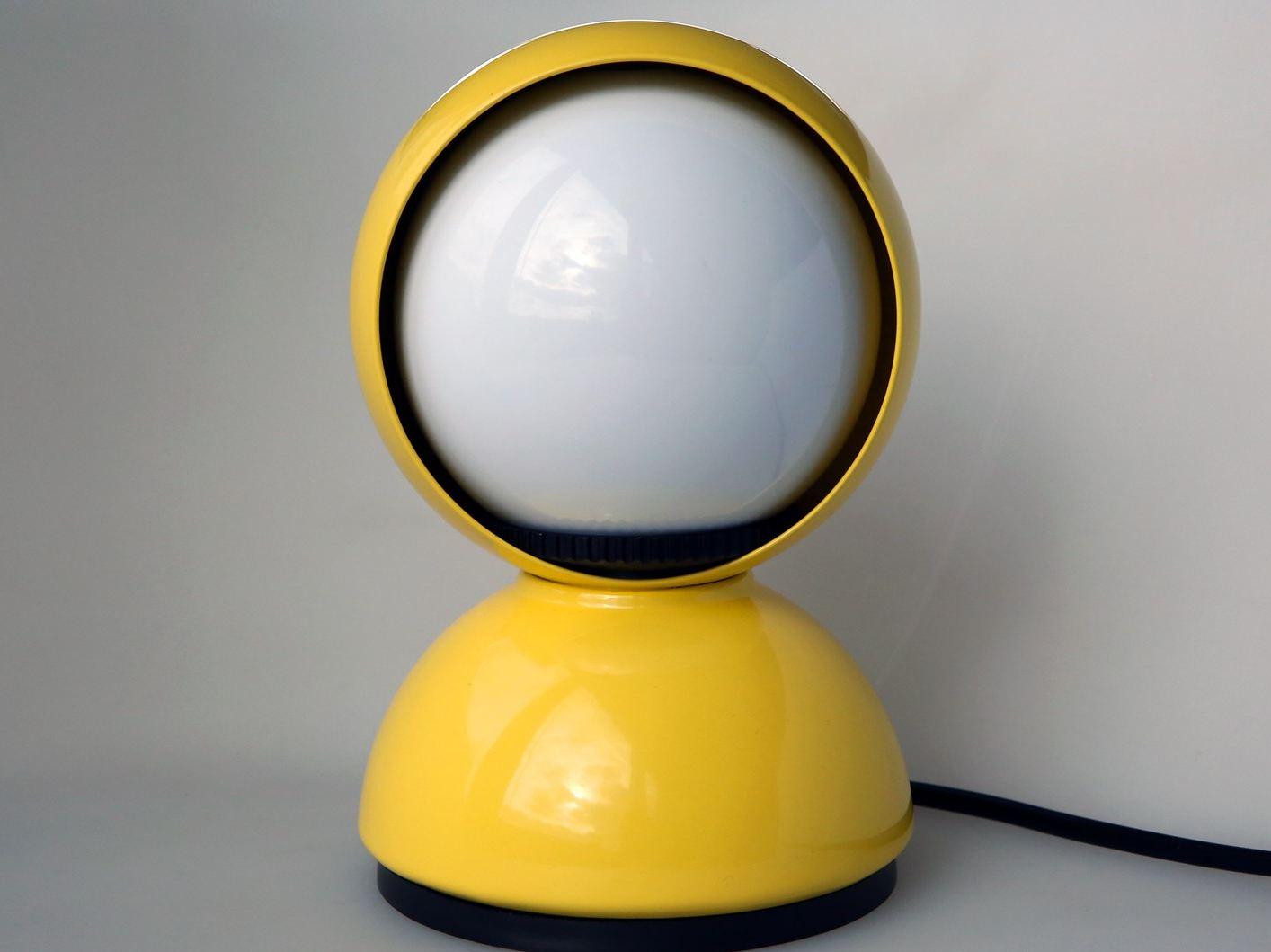 Painted metal table lamp | Eclisse Archiproducts Limited Edition by Artemide