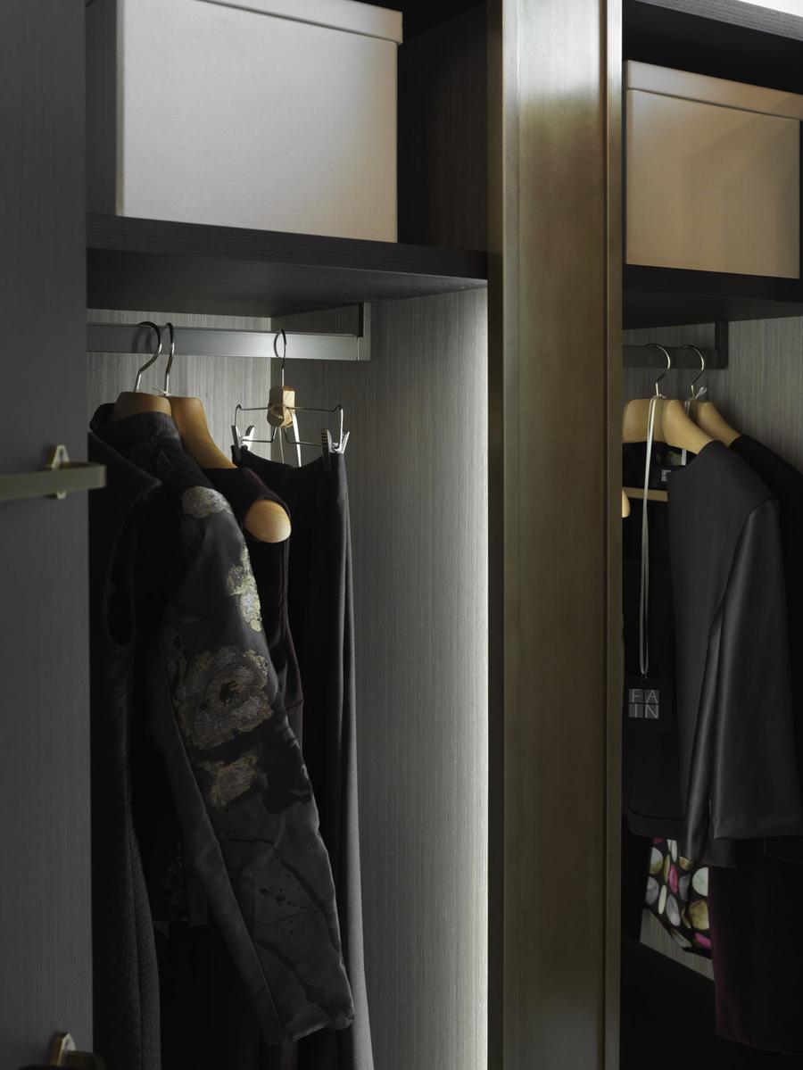 Wooden wardrobe with drawers | Naxos by Ezio Bellotti