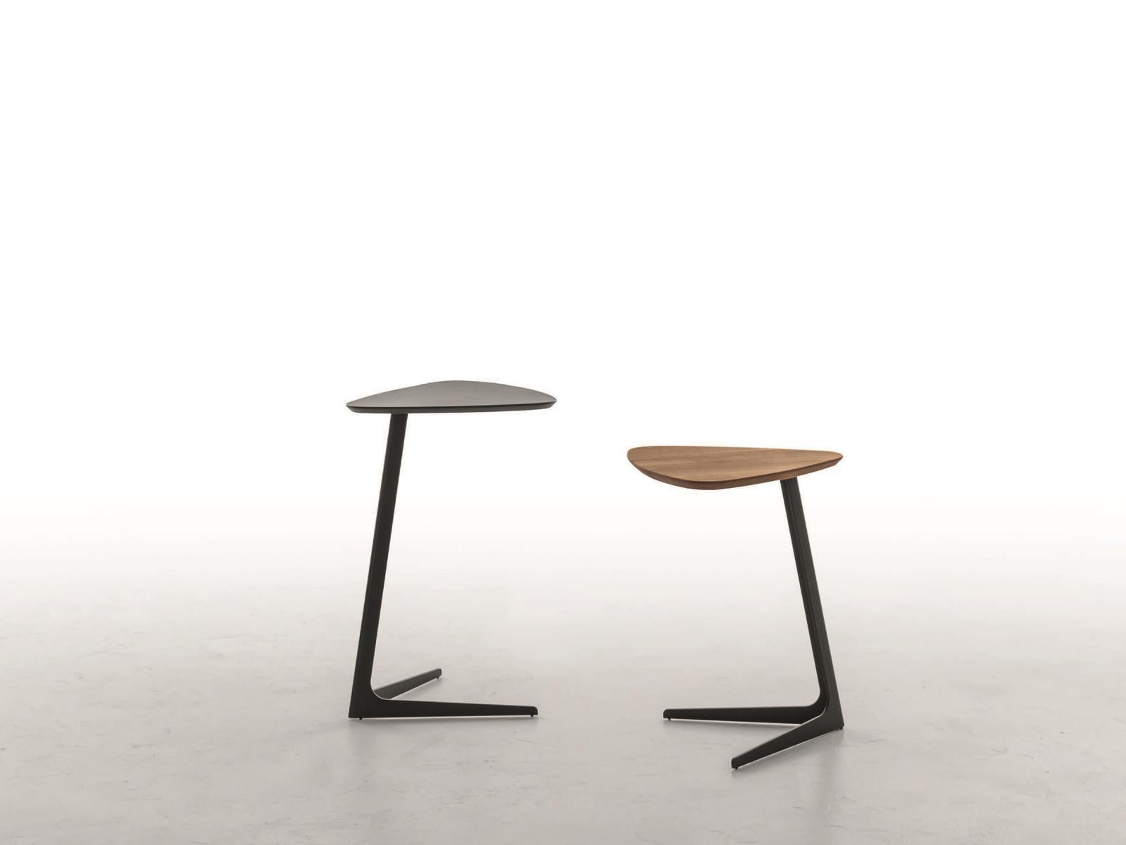 Triangular oak coffee table | Celine by Tonin Casa