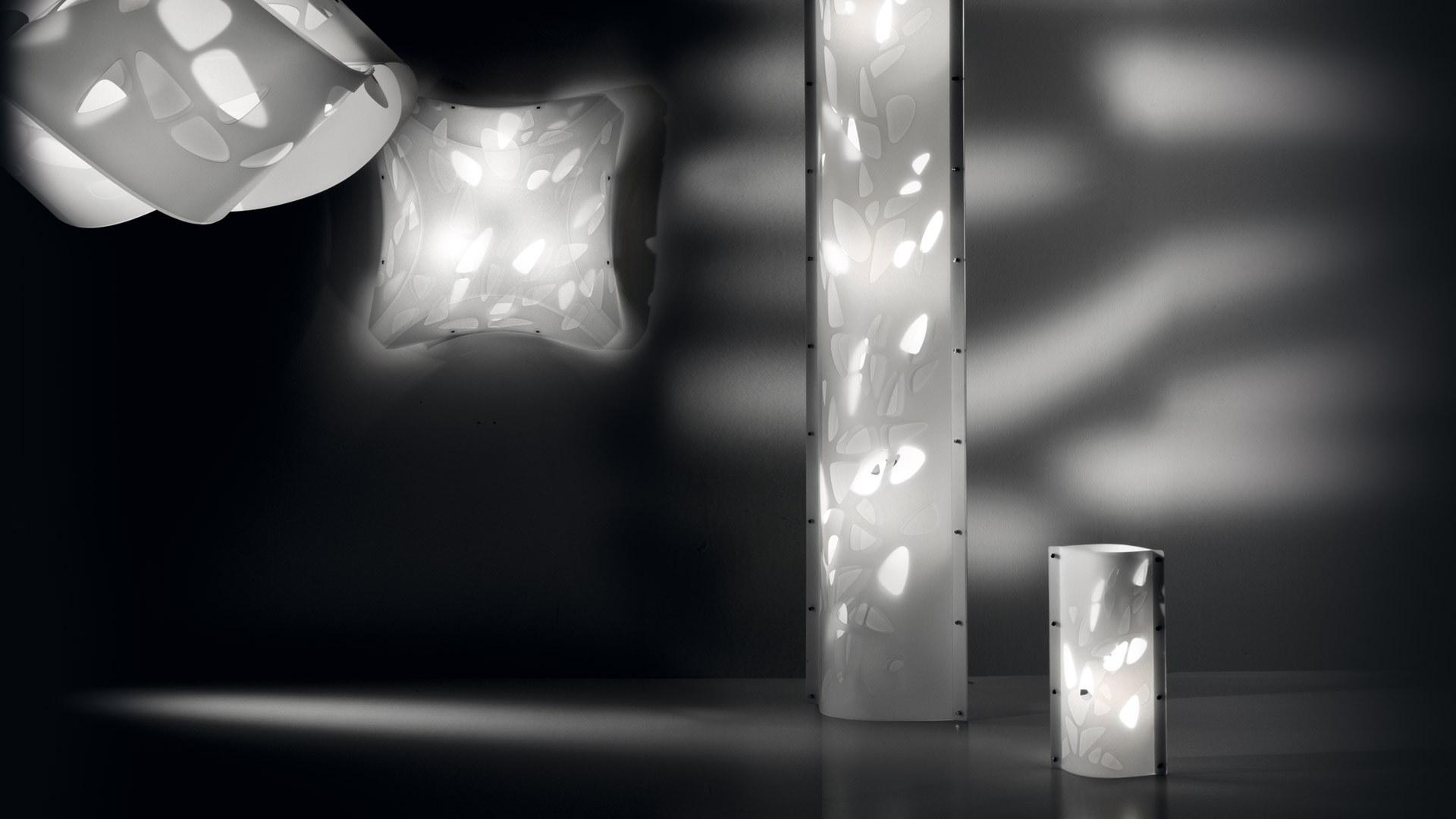 LED Opalflex® table lamp | Bios by Slamp