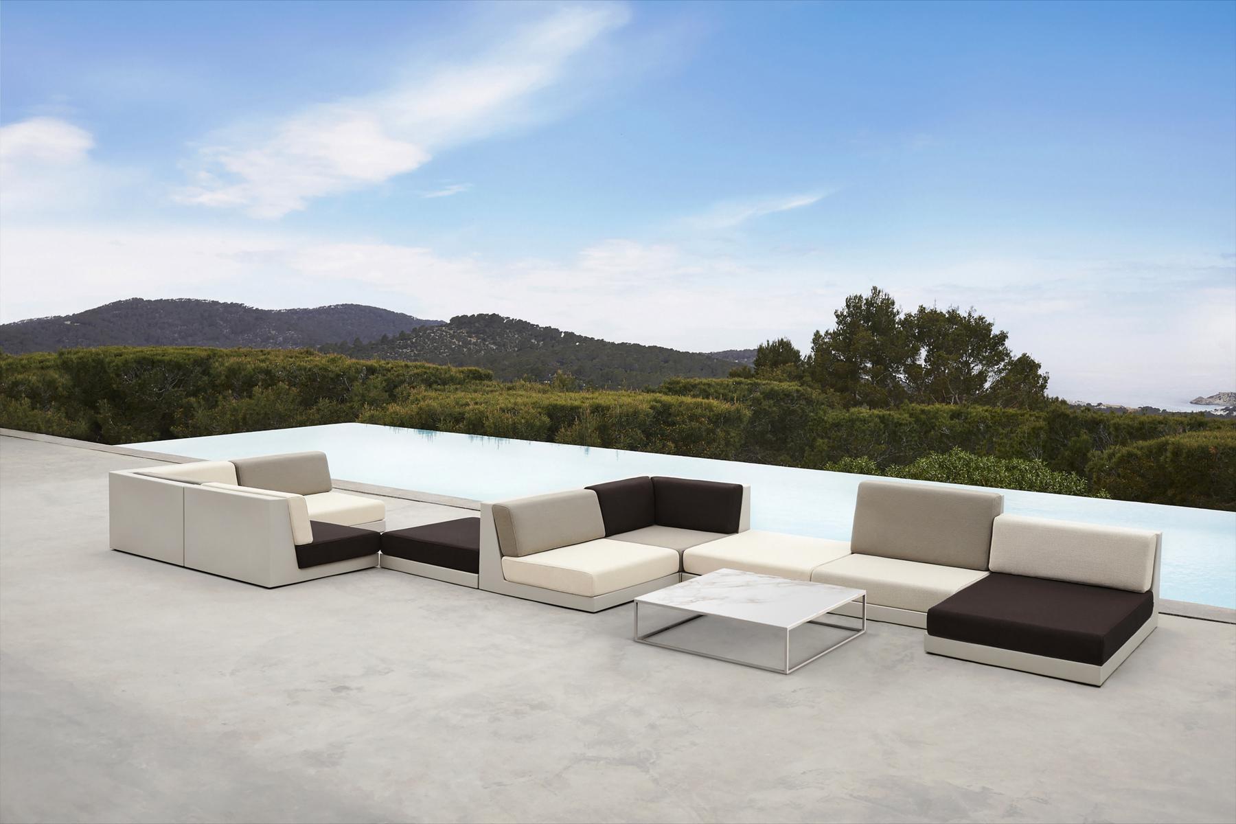 Modular fabric garden sofa | Pixel by Vondom