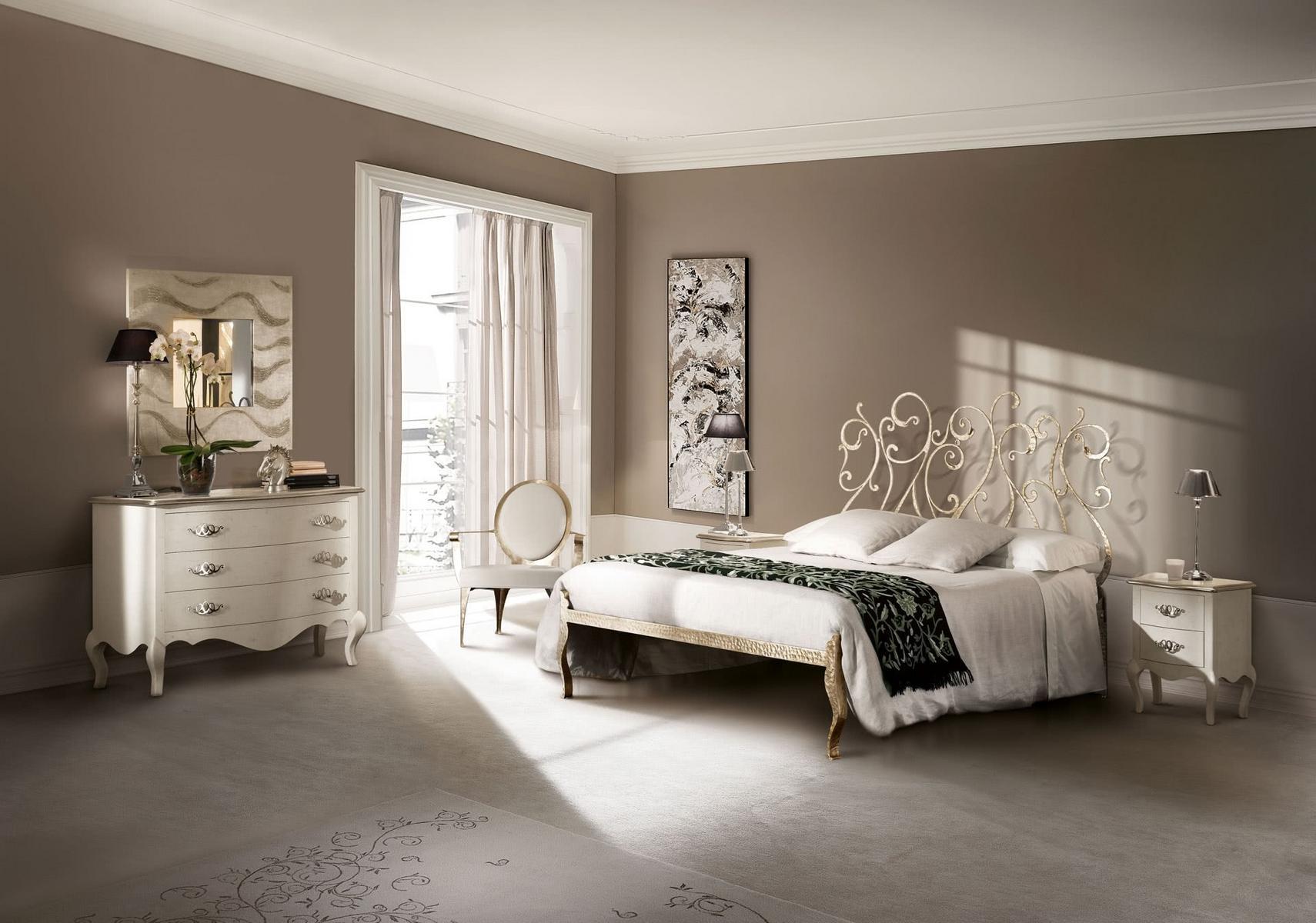 Medallion velvet armchair | Miss by Cantori