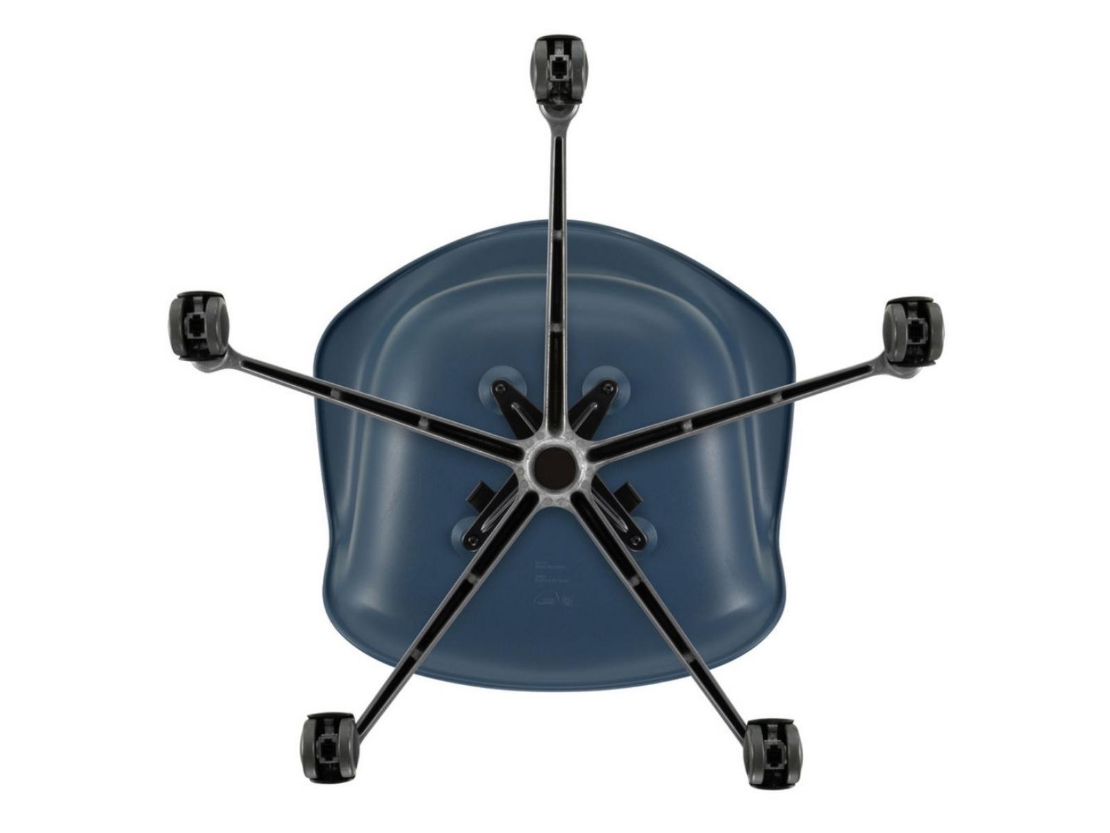 Swivel polypropylene office chair with armrests | Pacc by Vitra