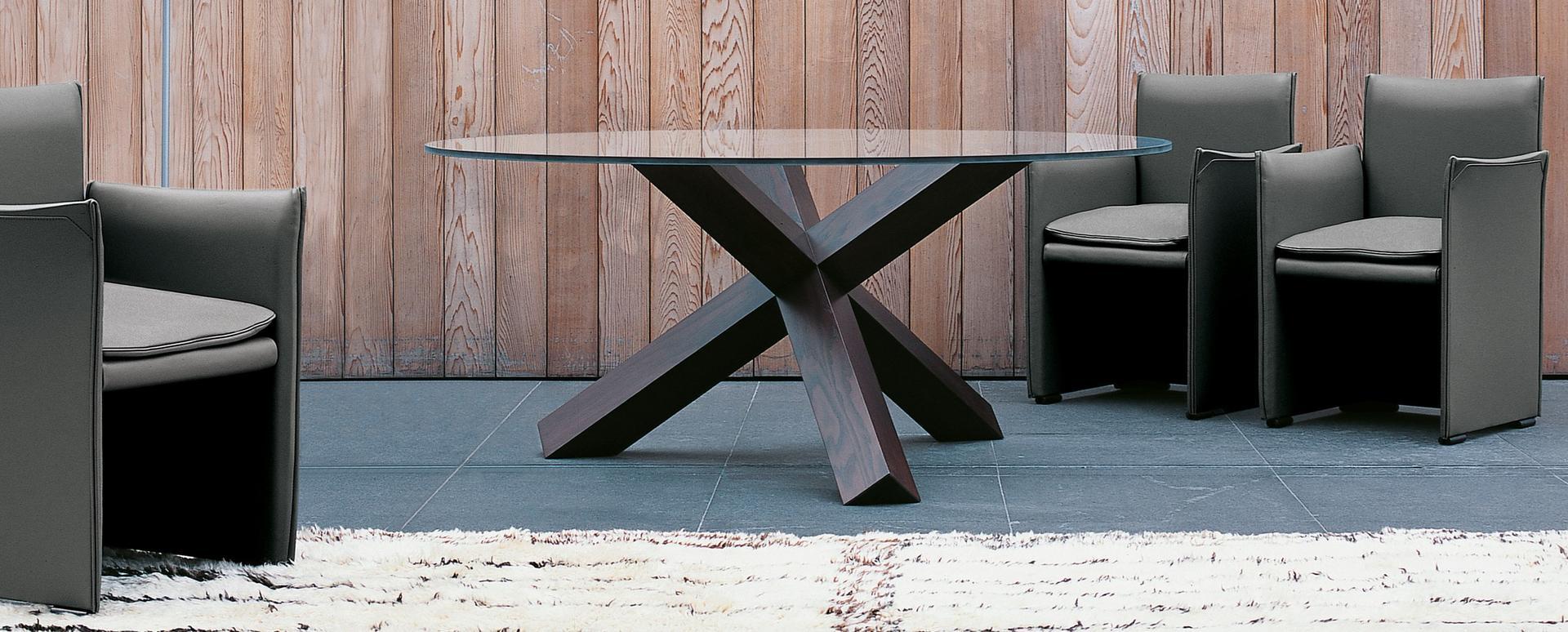Table with solid wood base | 452 La Rotonda by Cassina