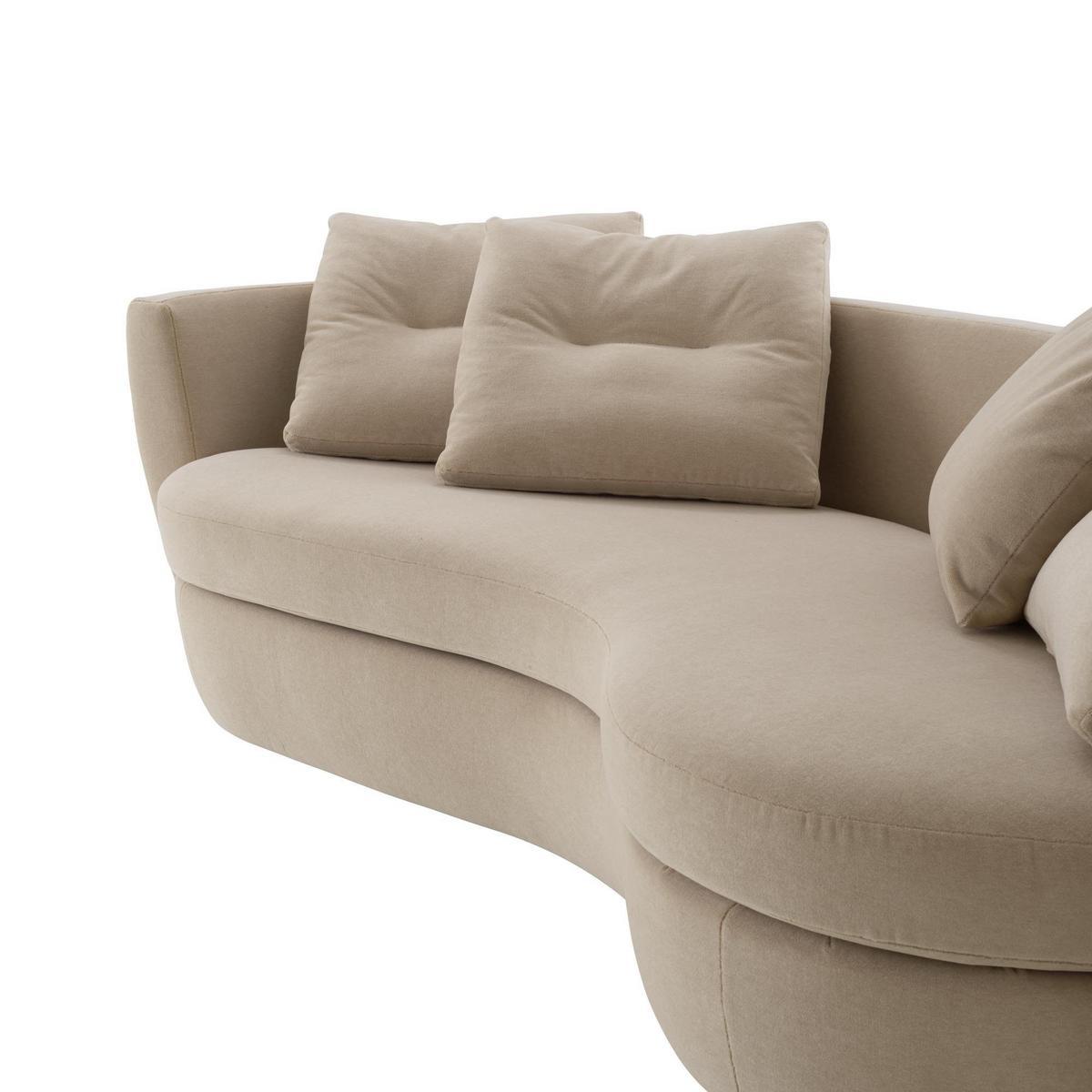 Curved 3 seater fabric sofa | Ipanema by Ligne Roset