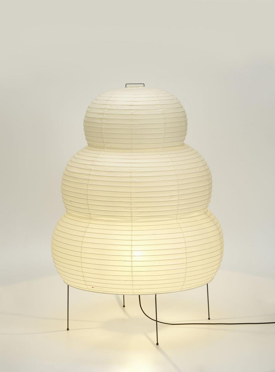 Japanese paper floor lamp | Akari 25n by Vitra