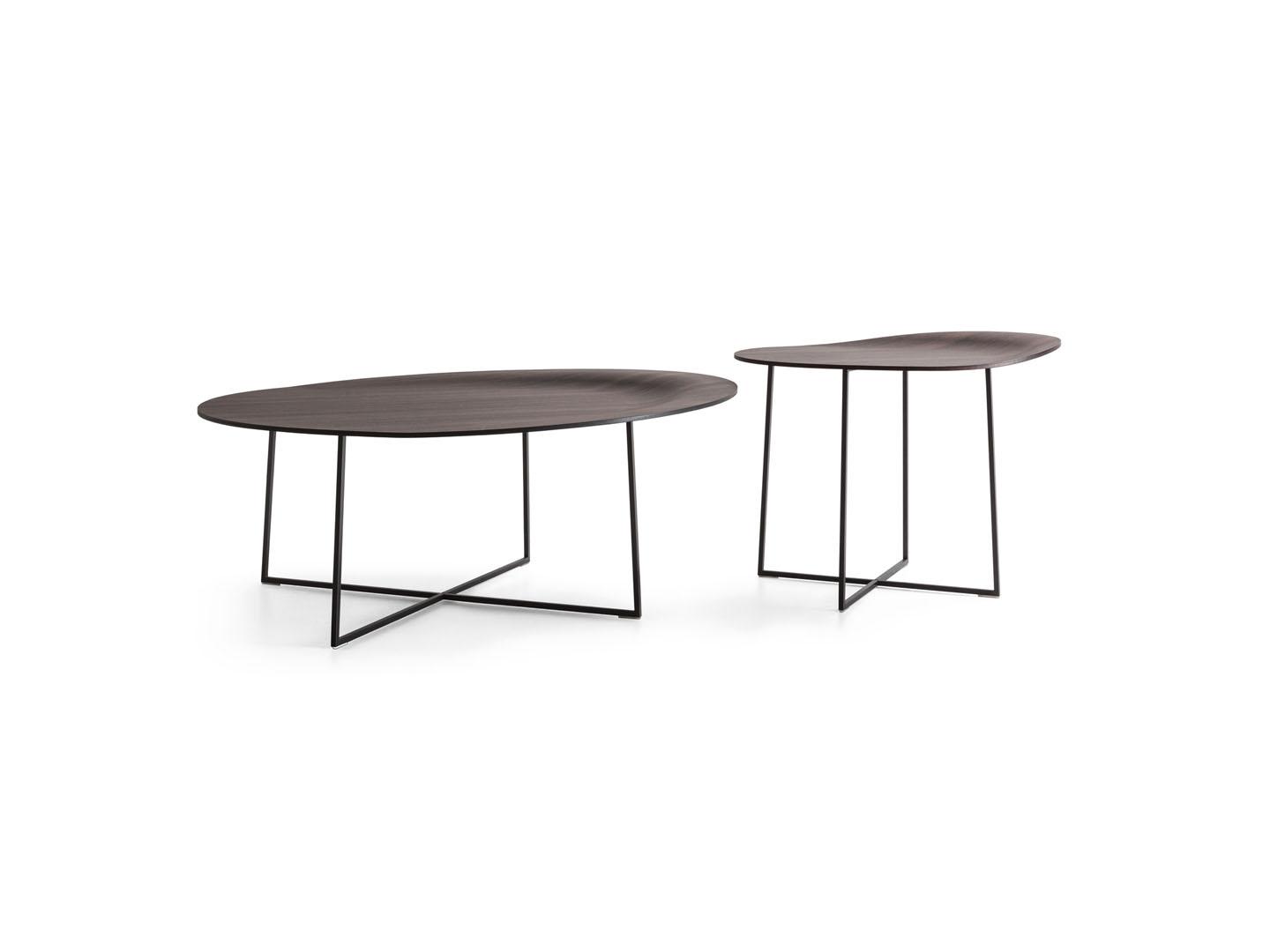 Round wooden coffee table for living room | Trevi by Molteni