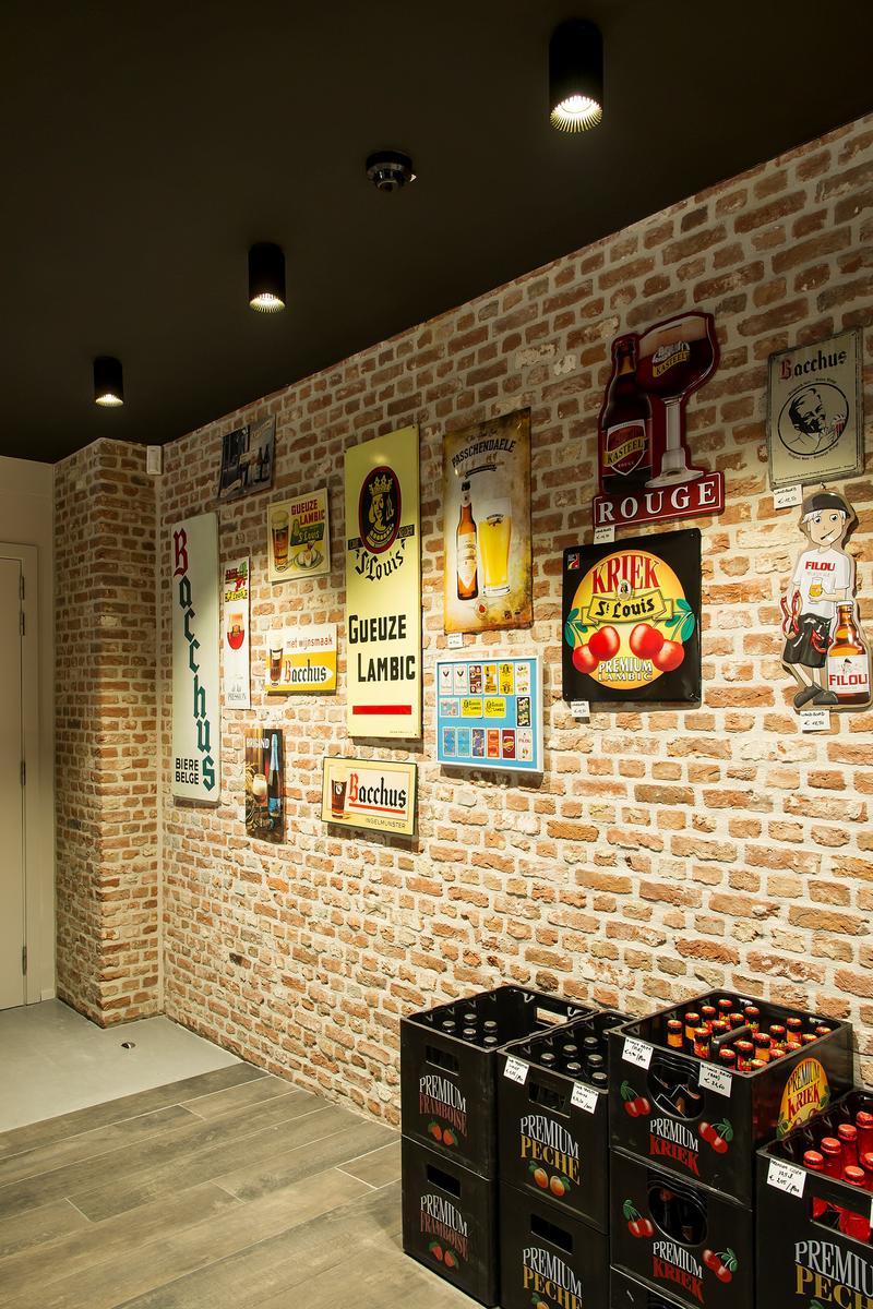 Adjustable ceiling aluminium spotlight | Coolfin Move by Dark