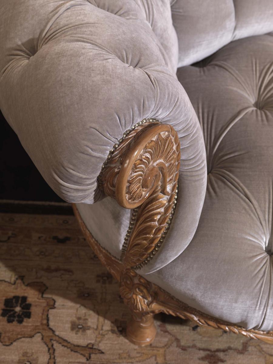 Tufted 4 seater velvet sofa | 4880 by Ezio Bellotti