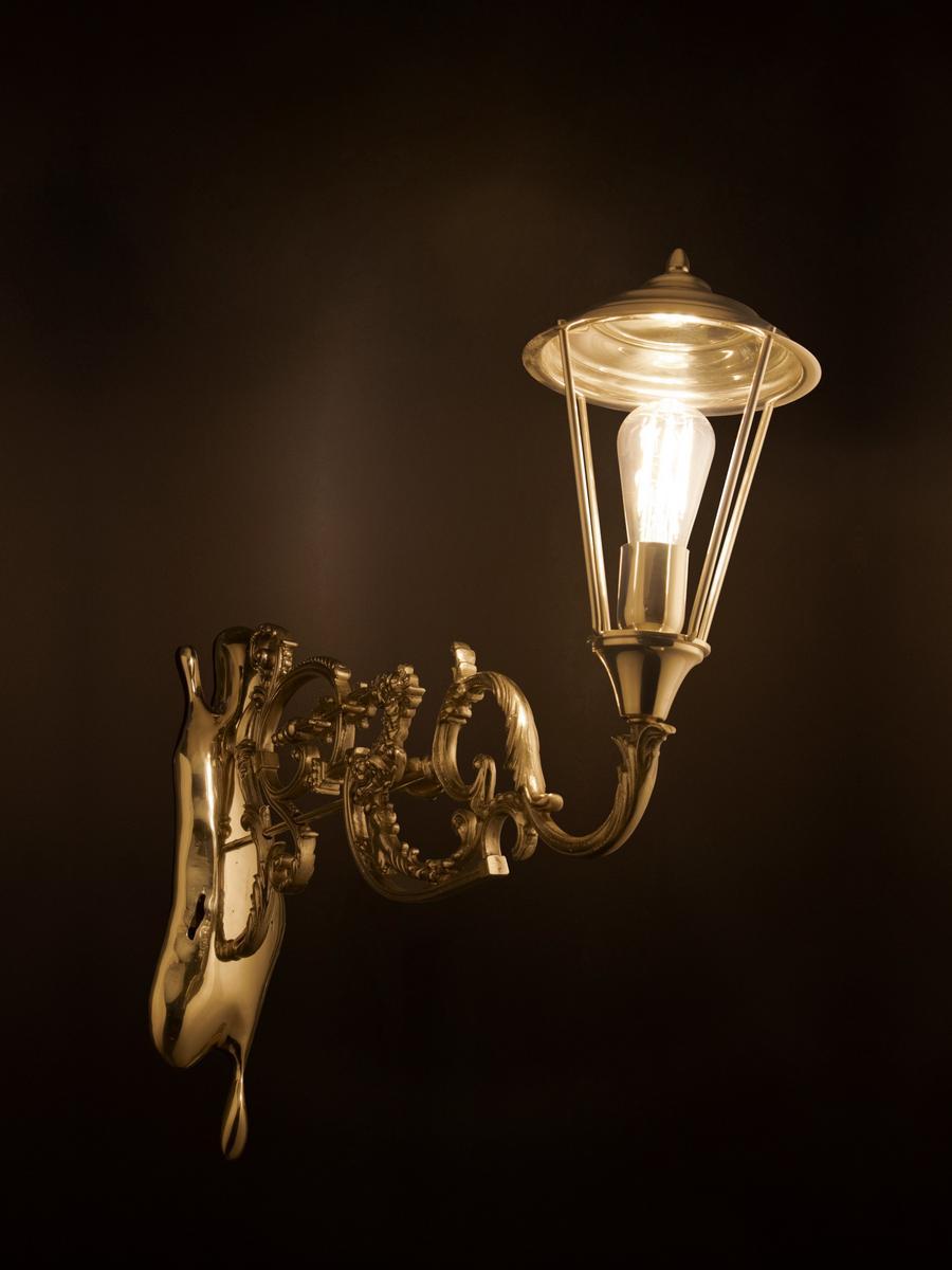 Brass wall lamp | Lumiere by Boca Do Lobo