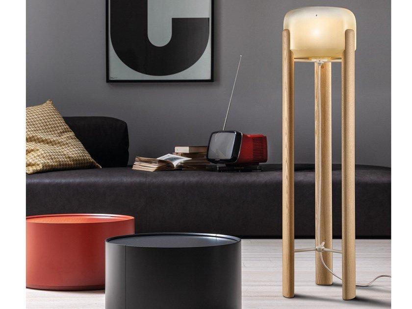Wood and glass floor lamp | Sata Pt by Vistosi