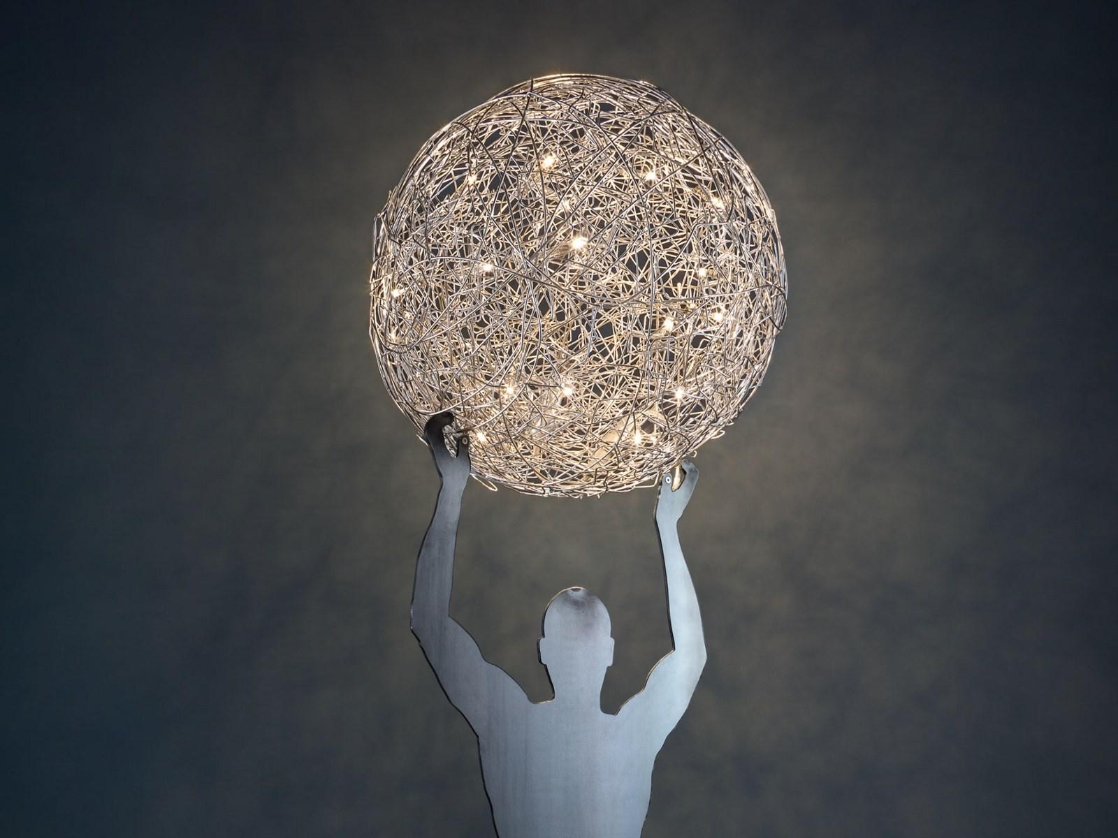 LED floor lamp | Uomo Della Luce Xxl by Catellani & Smith