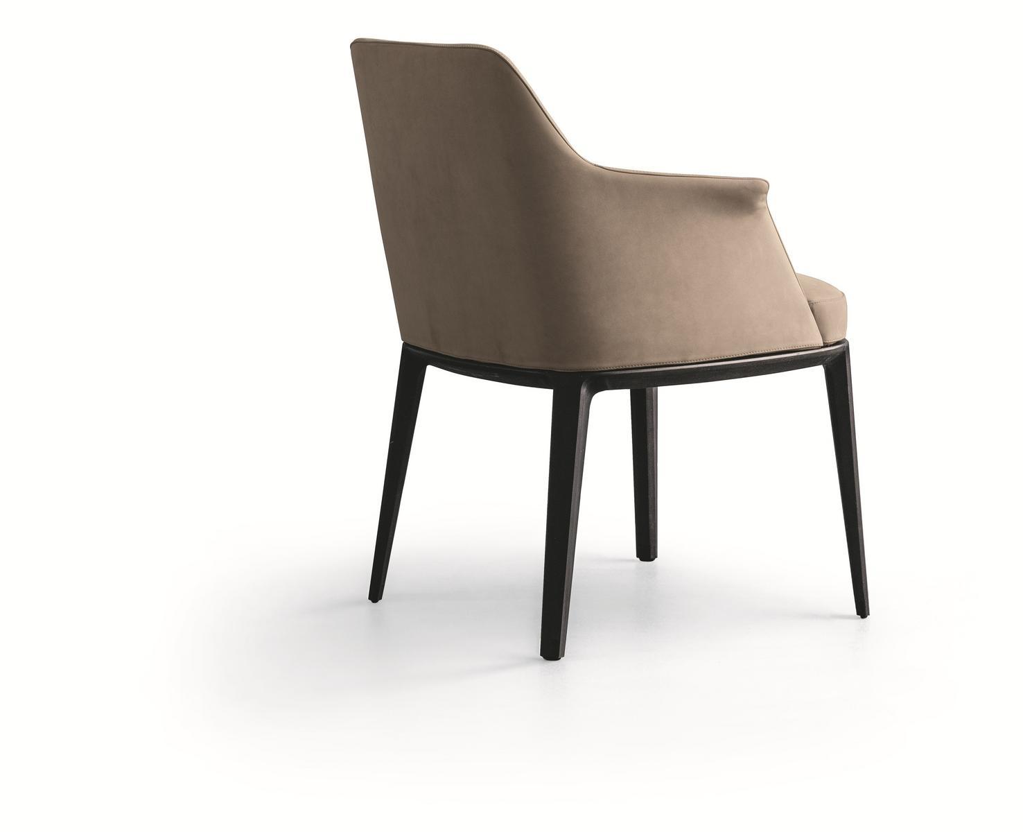 Upholstered chair with armrests | Sophie by Poliform