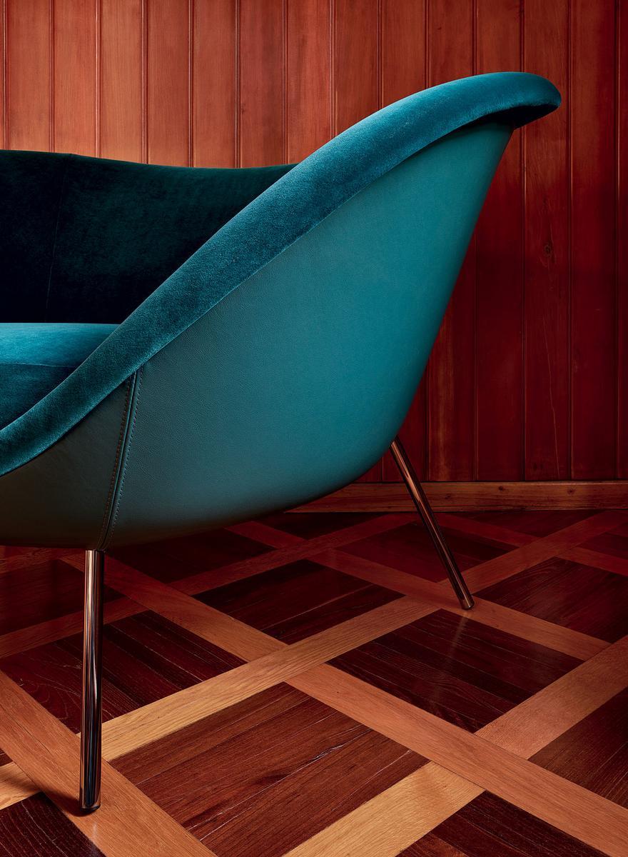 Fabric armchair with armrests | D.154.2 by Molteni