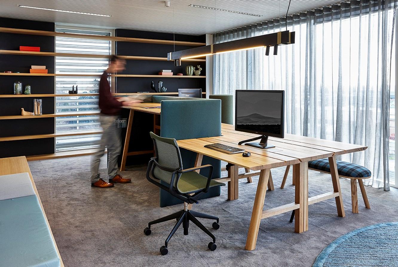 LED wood and aluminium pendant lamp | Mr Beam by Dark