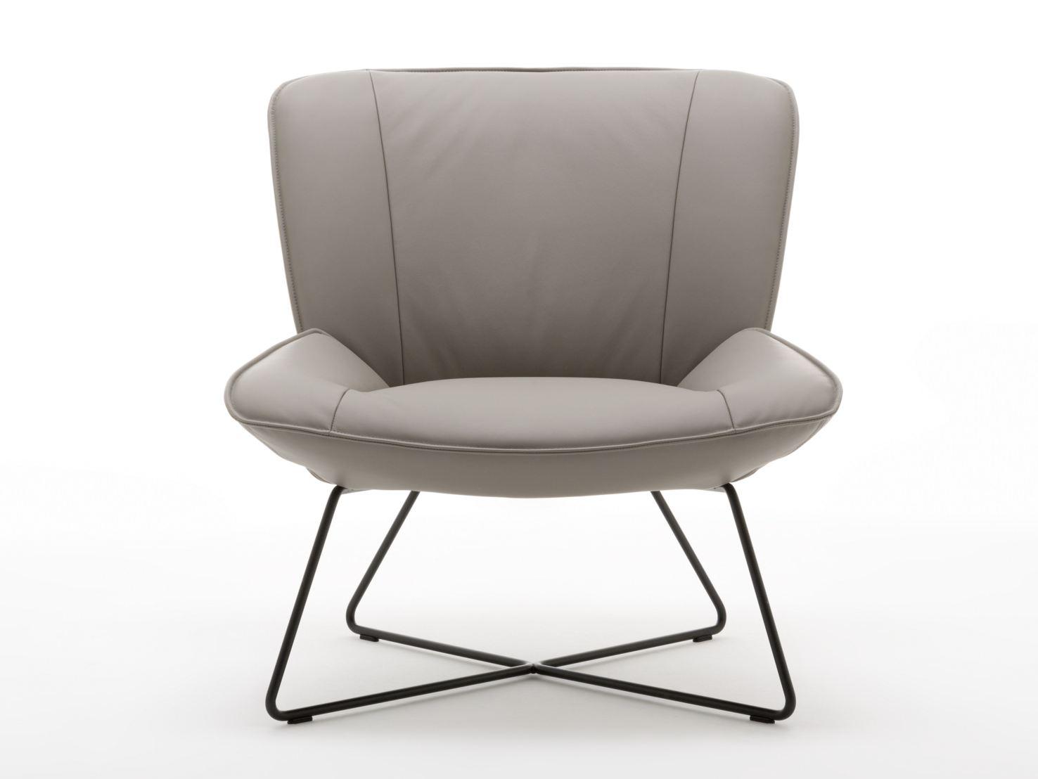 Upholstered leather armchair | 383 by Rolf Benz